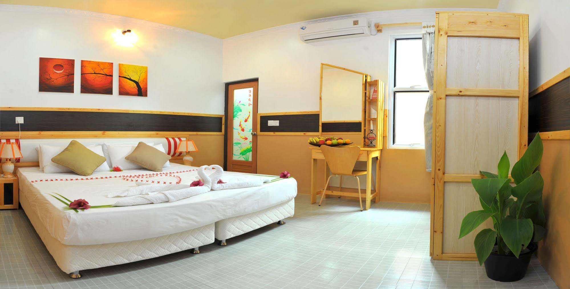 Arora Inn остров Маафуши Екстериор снимка